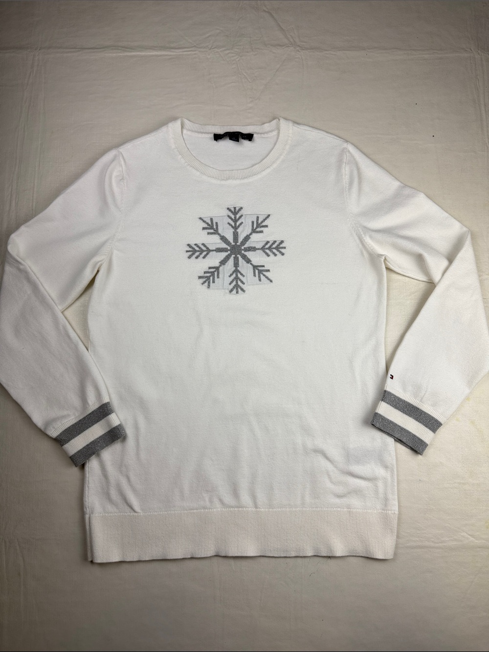 Tommy Hilfiger White Crewneck Sweater Festive Silver Glitter Snowflake Size M